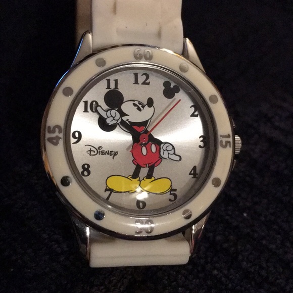 Mickey Mouse watch by Disney - Picture 7 of 8